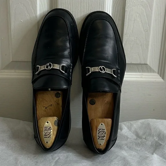 Gucci
Gucci Black Leather Interlocking G Penny Loafers Size 8 - Picture 6 of 16